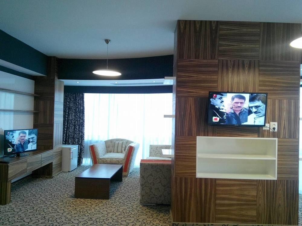 Hotel Oltenia Крайова Экстерьер фото